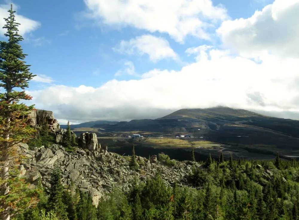 Boulder Gardens Tumbler Ridge mine