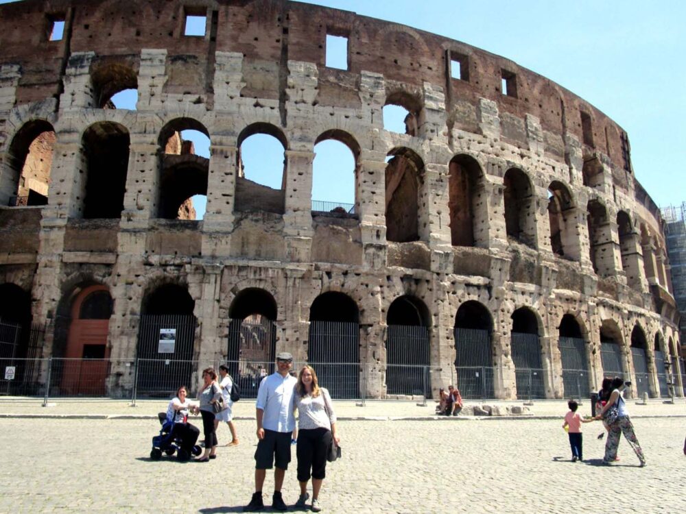 colosseum rome italy airbnb