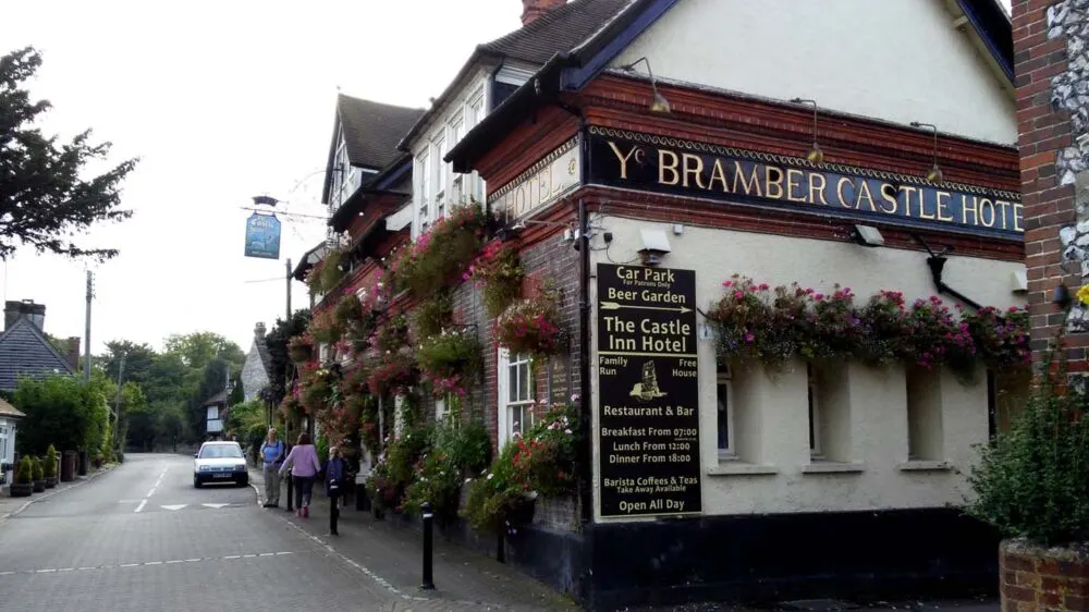 Walking the South Downs Way - Bramber Castle Hotel