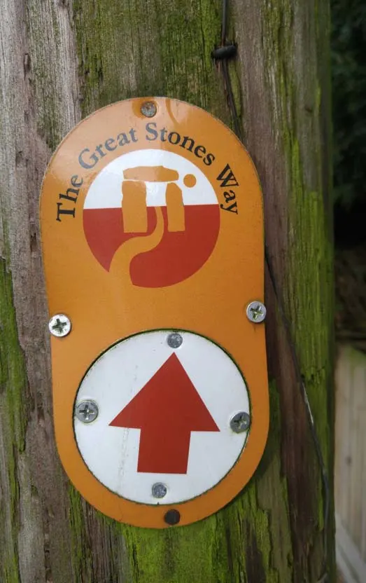 Walking the Great Stones Way long distance trail - Great Stones Way waymarking