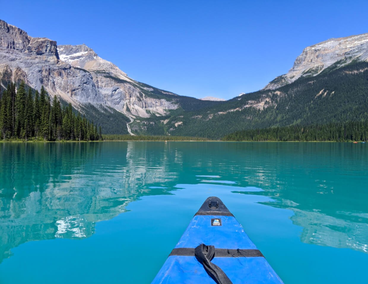 Complete Guide to Canoeing Lake Louise, Emerald Lake, Moraine Lake