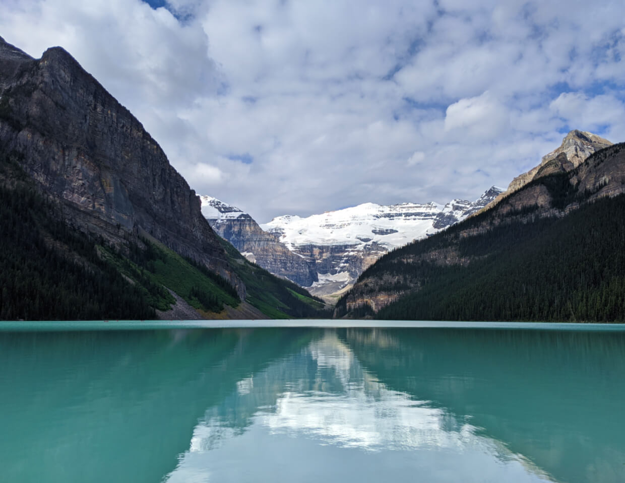 Complete Guide to Canoeing Lake Louise, Emerald Lake, Moraine Lake