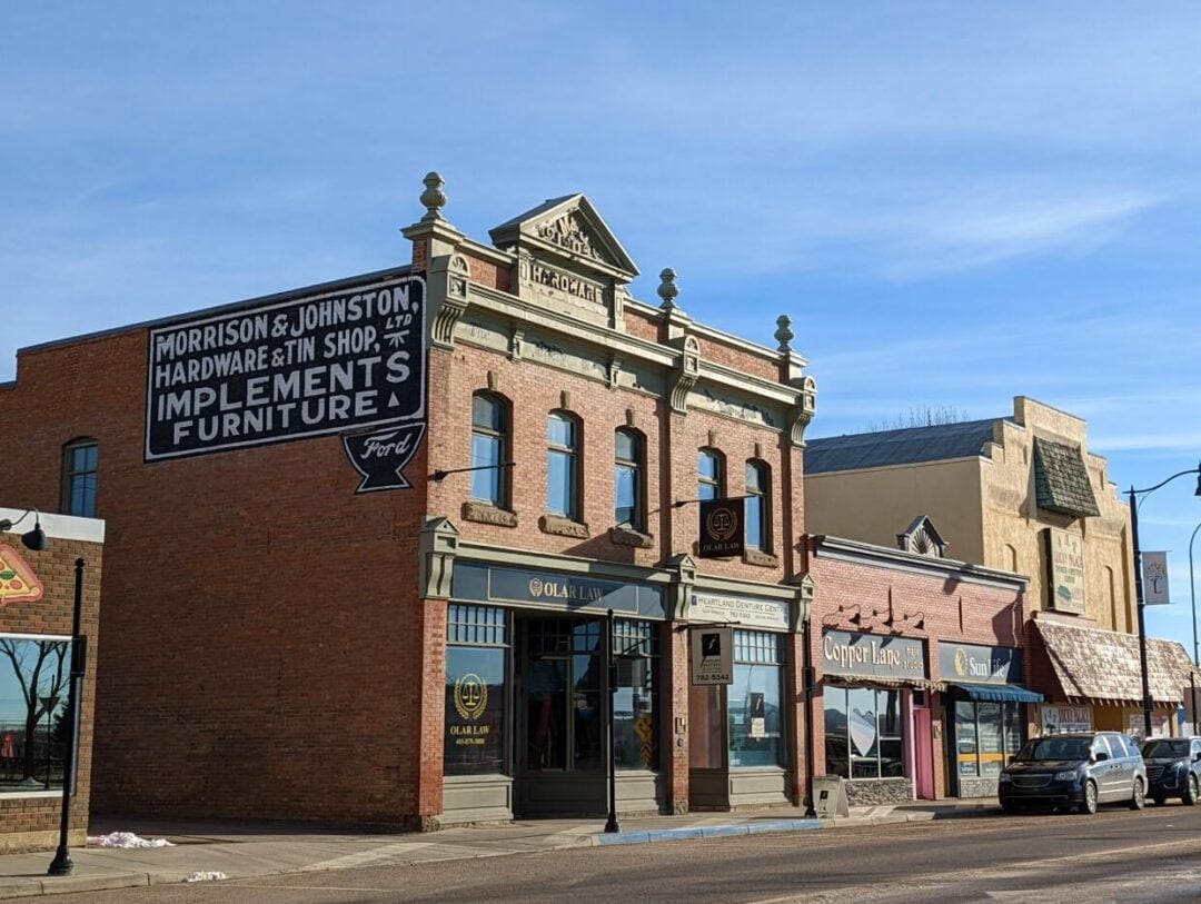 19+ Fun Things to Do in Your Guide to Central Alberta's Most