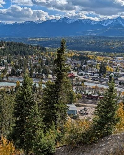 Best Things Do in Golden, BC in Fall: Cozy Getaway Guide